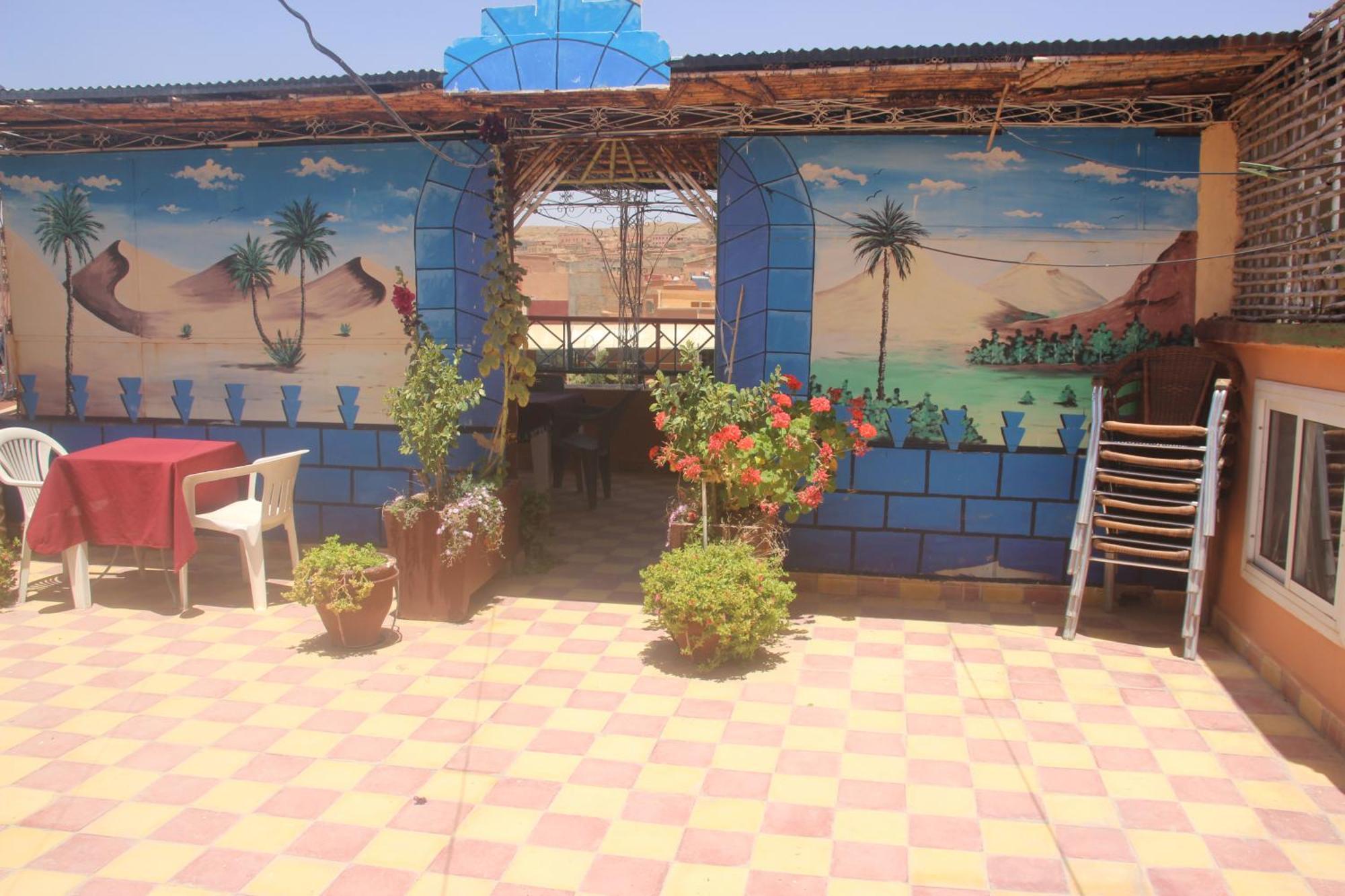Auberge Restaurant Rooftop Tamazirt Boumalne Dades Exterior photo